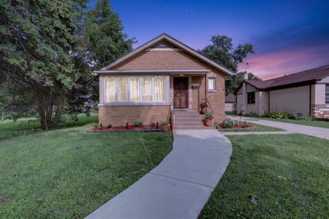 Photo of 11701 S Bell Avenue, Chicago, IL 60643 (MLS # 12729457)