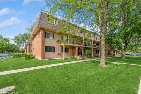 A home in Rolling Meadows