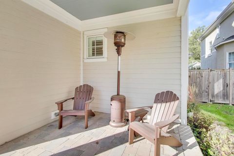 Tiny photo for 1422 Gregory Avenue, Wilmette, IL 60091 (MLS # 12493736)