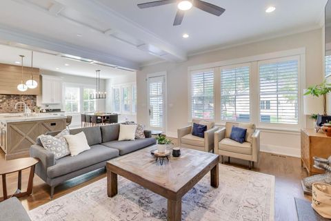 Tiny photo for 1422 Gregory Avenue, Wilmette, IL 60091 (MLS # 12493736)