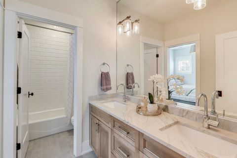 Tiny photo for 1422 Gregory Avenue, Wilmette, IL 60091 (MLS # 12493736)