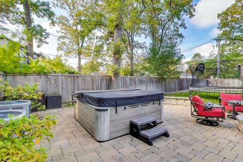 Tiny photo for 1422 Gregory Avenue, Wilmette, IL 60091 (MLS # 12493736)