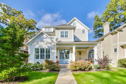 Photo of 1422 Gregory Avenue, Wilmette, IL 60091 (MLS # 12493736) Photo of 1422 Gregory Avenue, Wilmette, IL 60091 (MLS # 12493736)