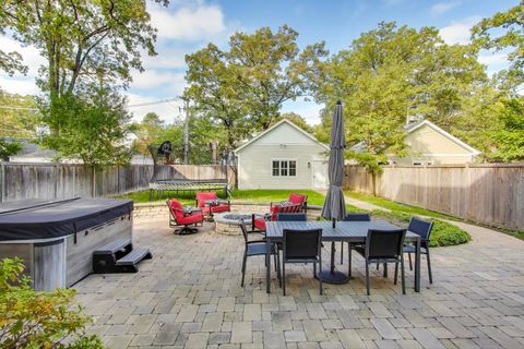 Tiny photo for 1422 Gregory Avenue, Wilmette, IL 60091 (MLS # 12493736)