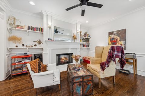 Tiny photo for 3733 W Sunnyside Avenue, Chicago, IL 60625 (MLS # 12509908)