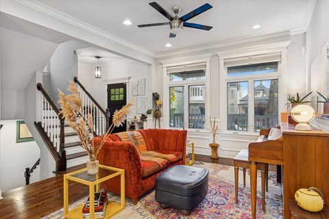 Tiny photo for 3733 W Sunnyside Avenue, Chicago, IL 60625 (MLS # 12509908)