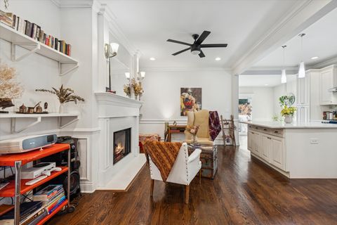 Tiny photo for 3733 W Sunnyside Avenue, Chicago, IL 60625 (MLS # 12509908)