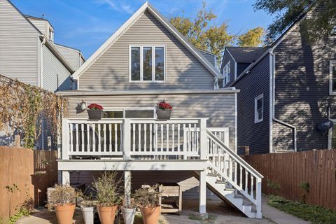 Tiny photo for 3733 W Sunnyside Avenue, Chicago, IL 60625 (MLS # 12509908)
