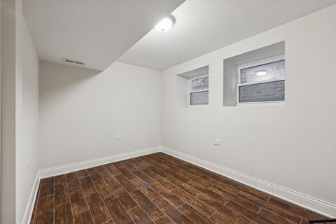 Tiny photo for 3733 W Sunnyside Avenue, Chicago, IL 60625 (MLS # 12509908)