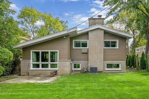 Tiny photo for 1326 CAVELL Avenue, Highland Park, IL 60035 (MLS # 12702457)