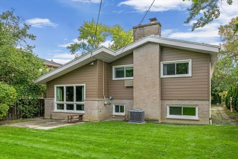 Tiny photo for 1326 CAVELL Avenue, Highland Park, IL 60035 (MLS # 12702457)