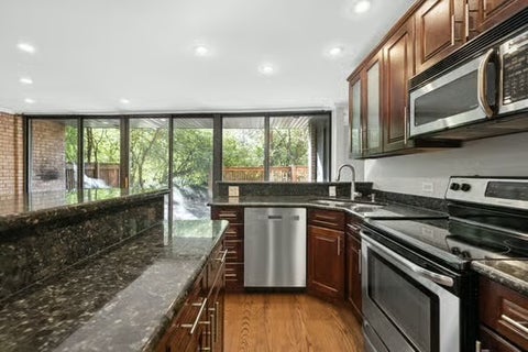 Tiny photo for 5500 Hillcrest Lane #129-1L, Lisle, IL 60532 (MLS # 12783478)