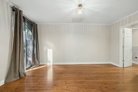 Tiny photo for 5500 Hillcrest Lane #129-1L, Lisle, IL 60532 (MLS # 12783478)