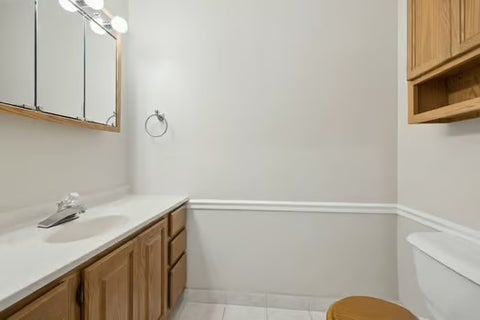 Tiny photo for 5500 Hillcrest Lane #129-1L, Lisle, IL 60532 (MLS # 12783478)