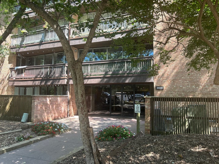Photo 1 of 24 — 5500 Hillcrest Lane 129-1L, Lisle, IL 60532