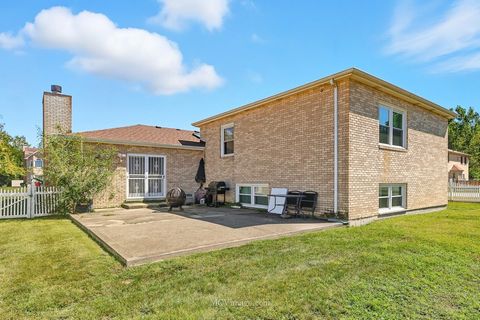 Tiny photo for 322 Central Avenue, Matteson, IL 60443 (MLS # 12439391)