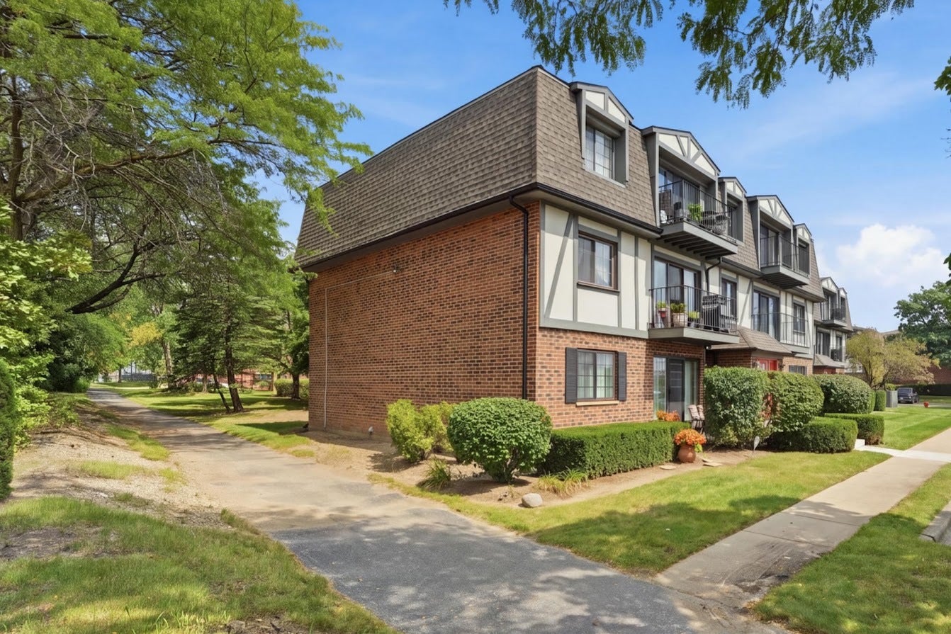 102 Steeple Drive B