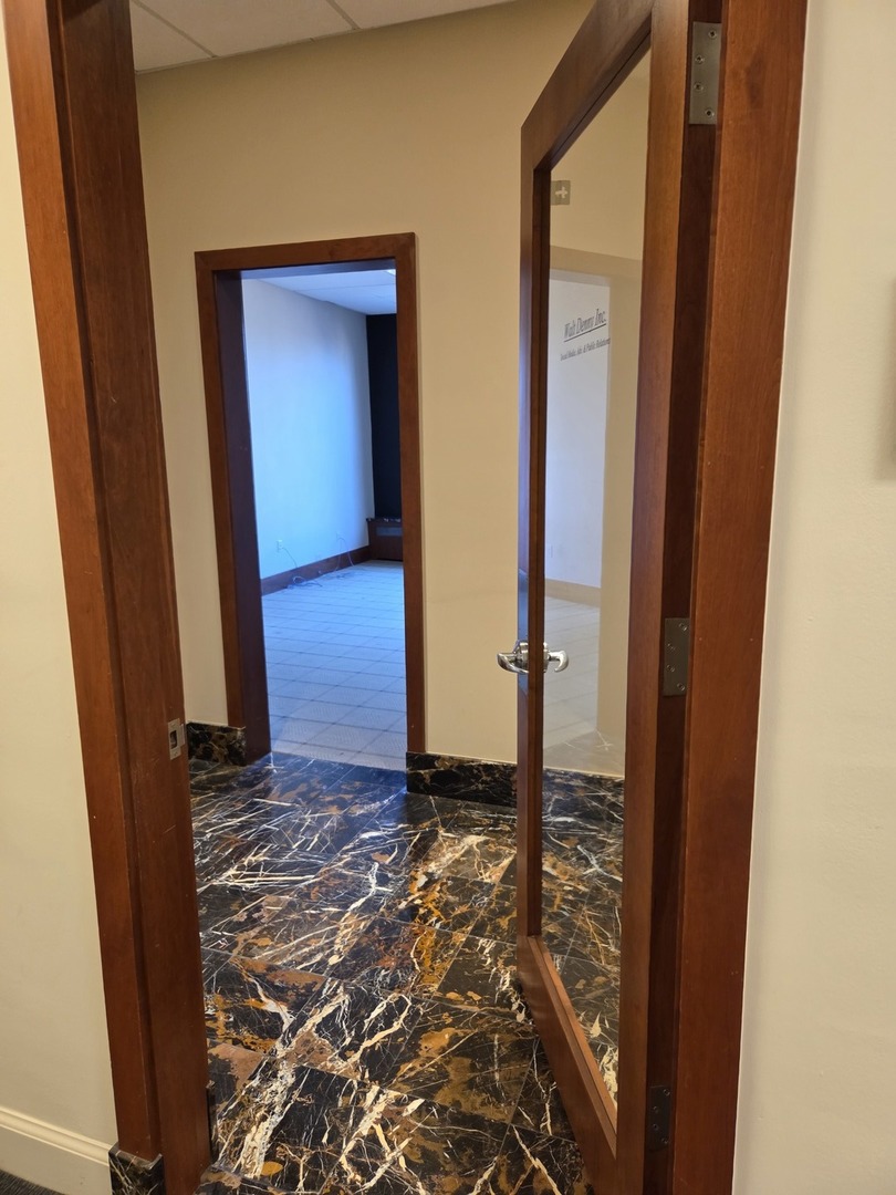 901 Burlington Avenue 200