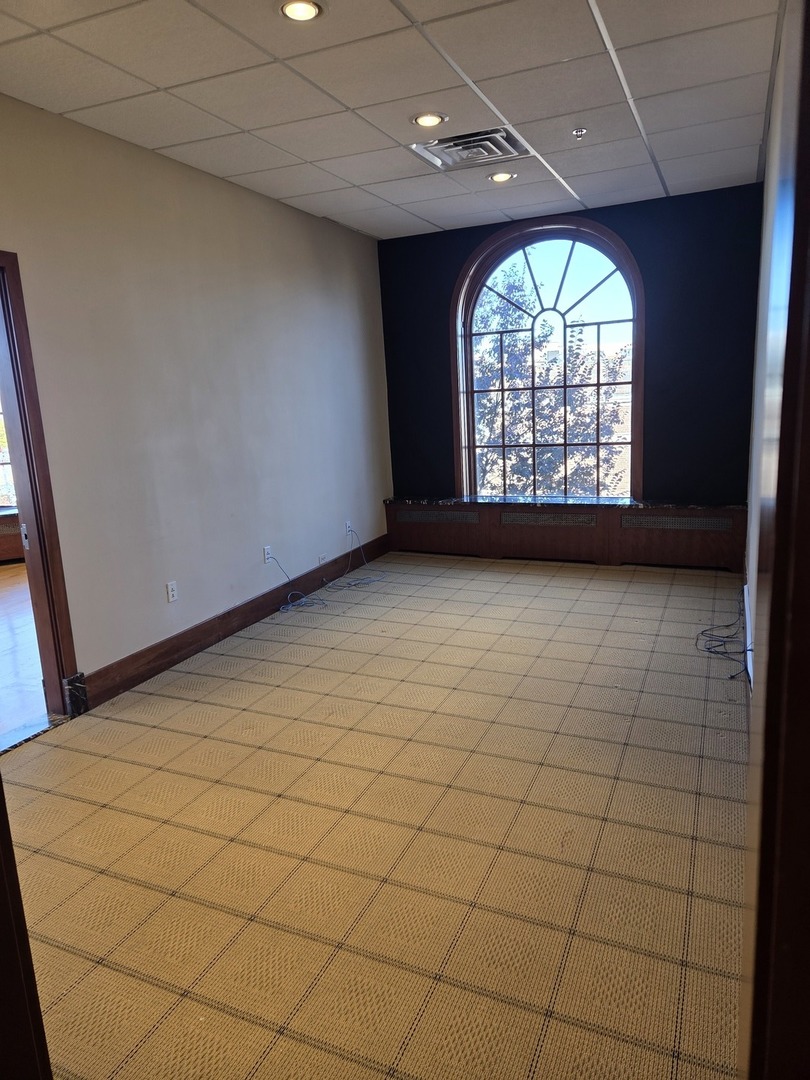 901 Burlington Avenue 200