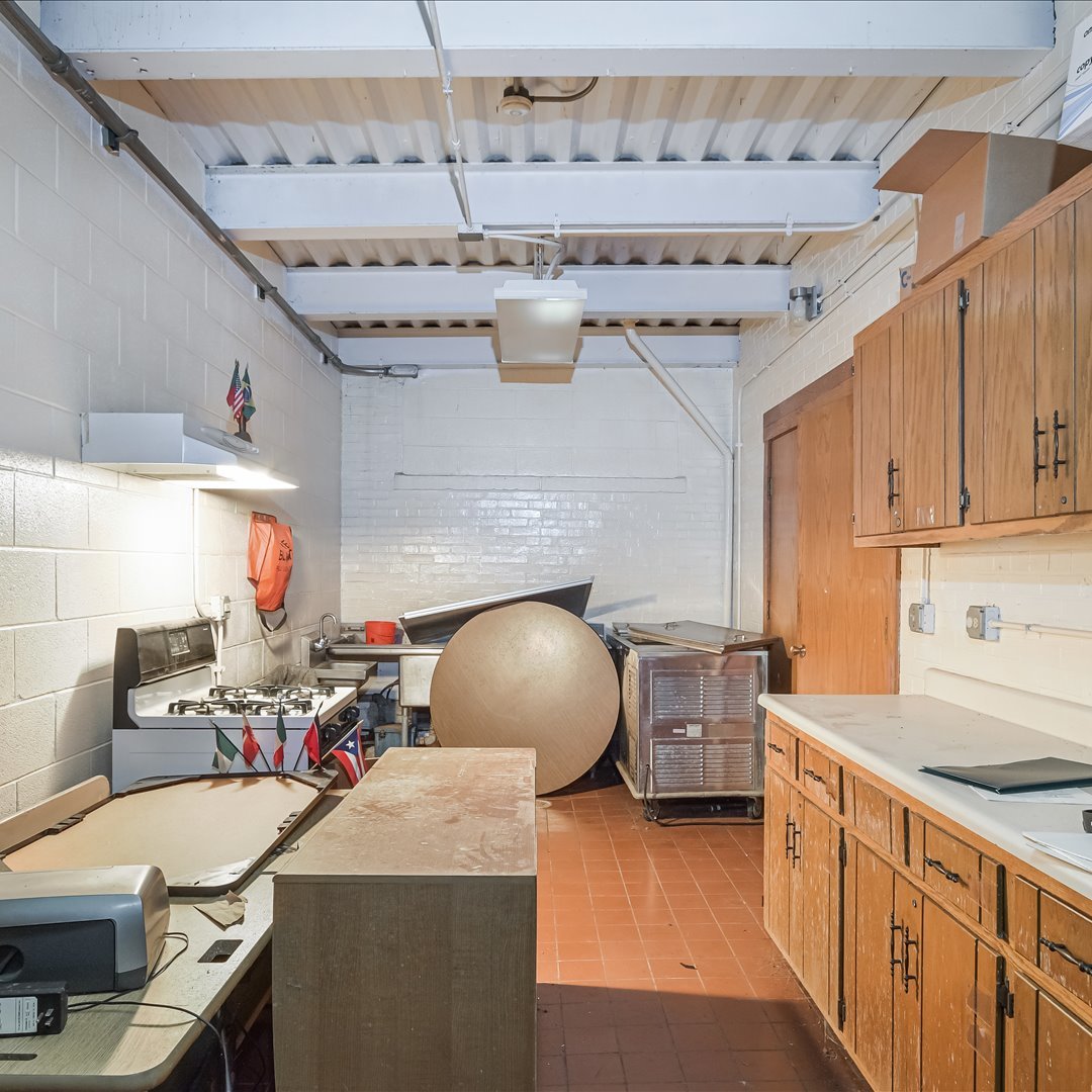 8231 S South Shore Drive SE