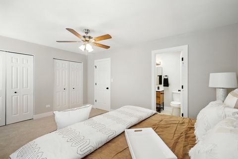 Tiny photo for 4055 S Ellis Avenue, Chicago, IL 60653 (MLS # 12492714)