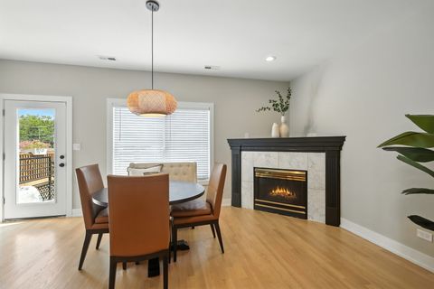 Tiny photo for 4055 S Ellis Avenue, Chicago, IL 60653 (MLS # 12492714)