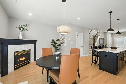 Tiny photo for 4055 S Ellis Avenue, Chicago, IL 60653 (MLS # 12492714)