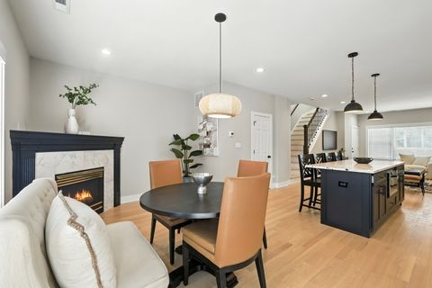 Tiny photo for 4055 S Ellis Avenue, Chicago, IL 60653 (MLS # 12492714)