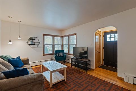Tiny photo for 418 Bonnie Brae Avenue, Itasca, IL 60143 (MLS # 12470269)