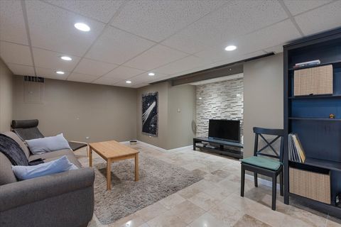 Tiny photo for 418 Bonnie Brae Avenue, Itasca, IL 60143 (MLS # 12470269)