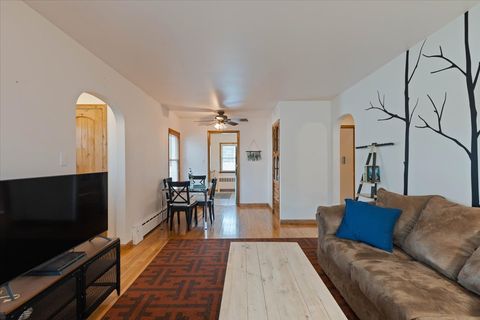 Tiny photo for 418 Bonnie Brae Avenue, Itasca, IL 60143 (MLS # 12470269)