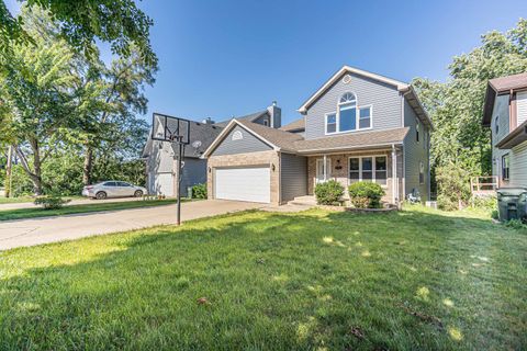 A home in Glen Ellyn