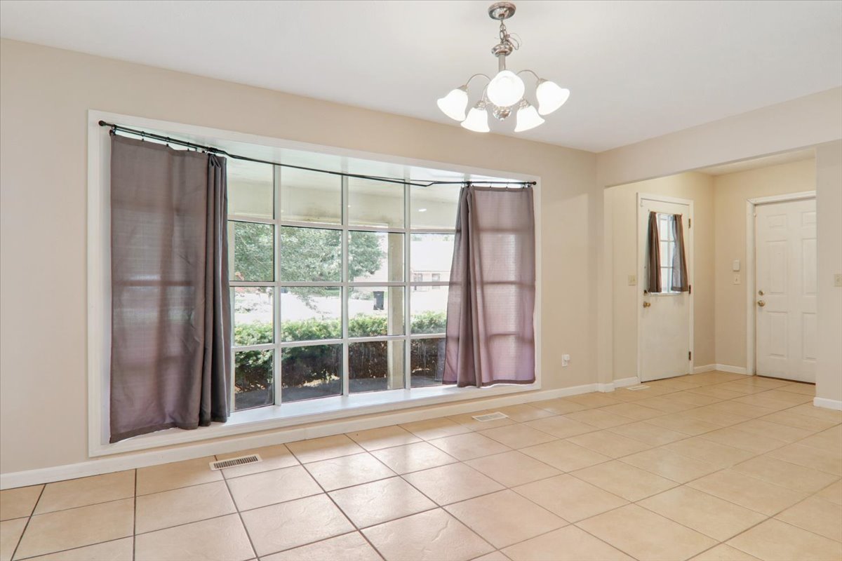 8633 Oakmont Road