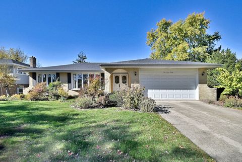 Photo of 6730 Charleston Drive, Darien, IL 60561 (MLS # 12495733)