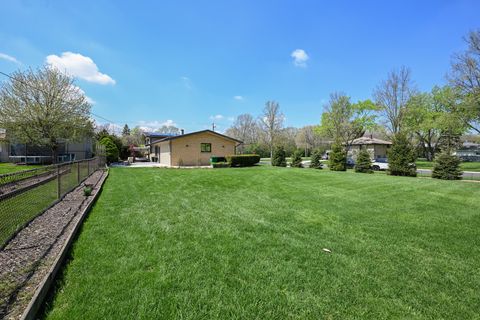Tiny photo for 143 N CIRCLE Avenue, Bloomingdale, IL 60108 (MLS # 12629342)
