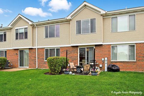 Tiny photo for 715 Legend Lane #715, McHenry, IL 60050 (MLS # 12501656)