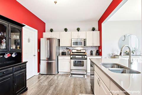 Tiny photo for 715 Legend Lane #715, McHenry, IL 60050 (MLS # 12501656)