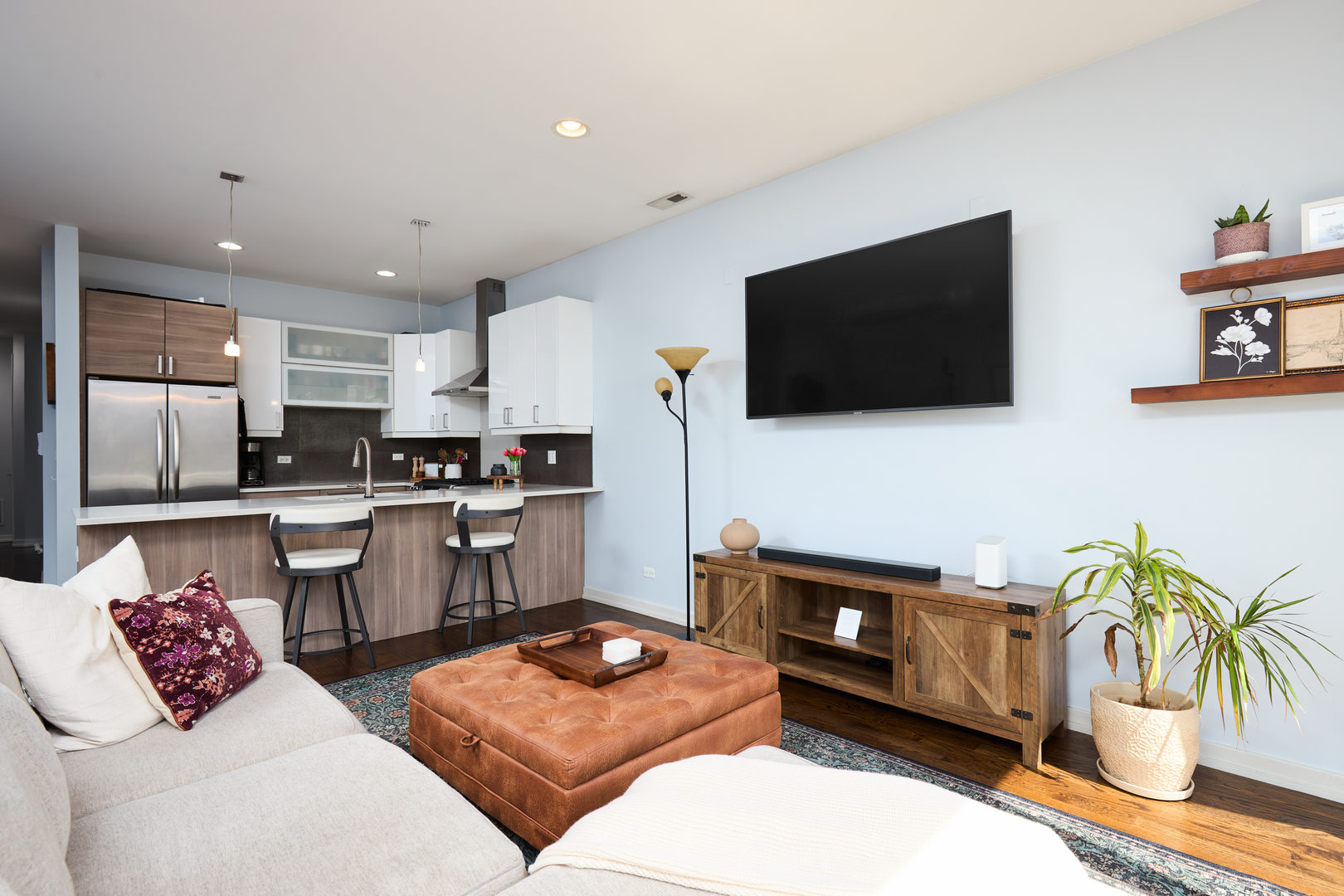 2324 W HURON Street 2E