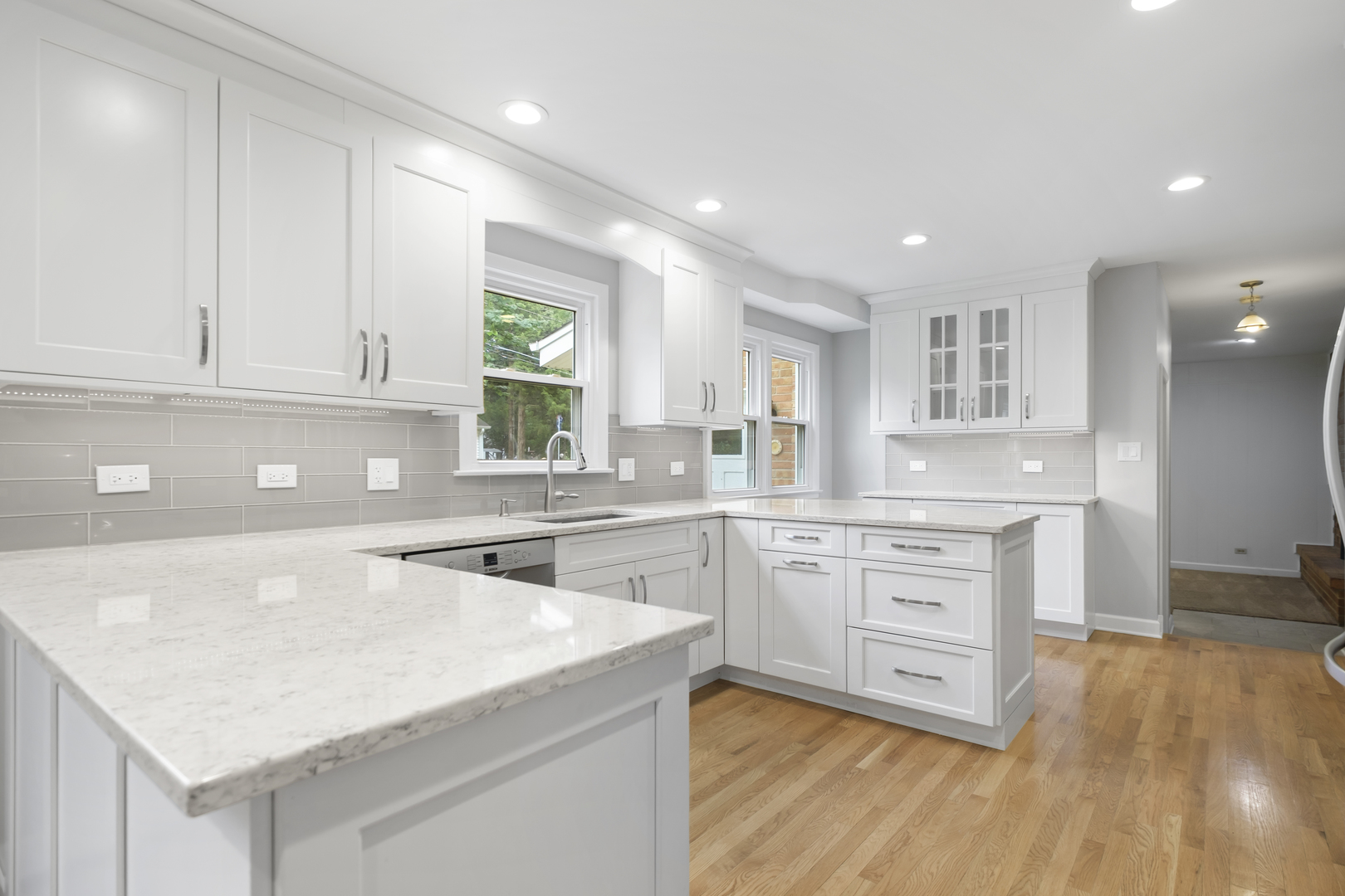 5 S Windsor Drive