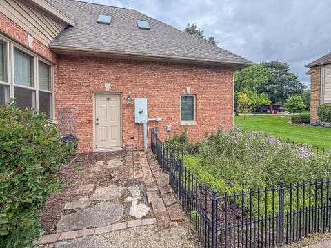 Tiny photo for 613 Pittsfield Drive, Champaign, IL 61822 (MLS # 12679511)