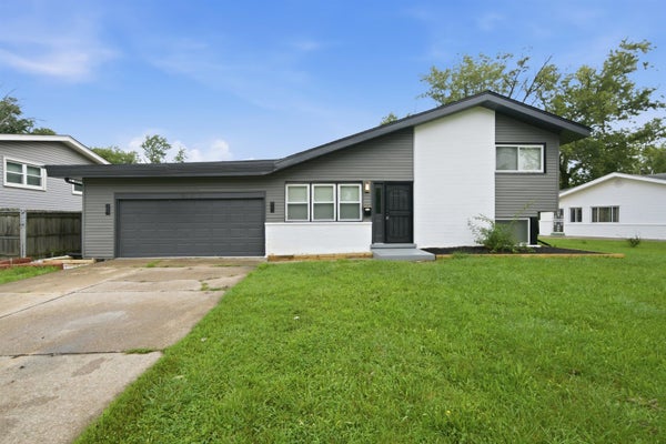 577 RANGER DR, CHICAGO HEIGHTS, IL 60411 - Image 043a4bbf5dfe7e9ea3636c148b865801/178377092