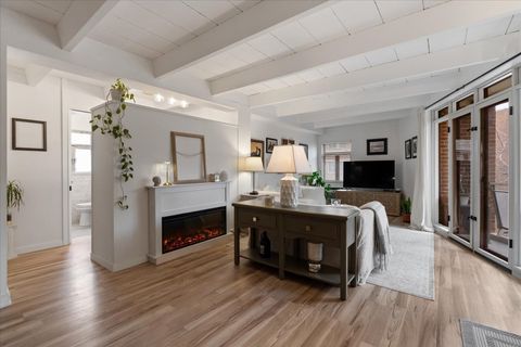 Tiny photo for 1860 Sherman Avenue #5NW, Evanston, IL 60201 (MLS # 12577388)