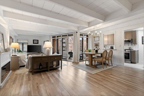 Tiny photo for 1860 Sherman Avenue #5NW, Evanston, IL 60201 (MLS # 12577388)