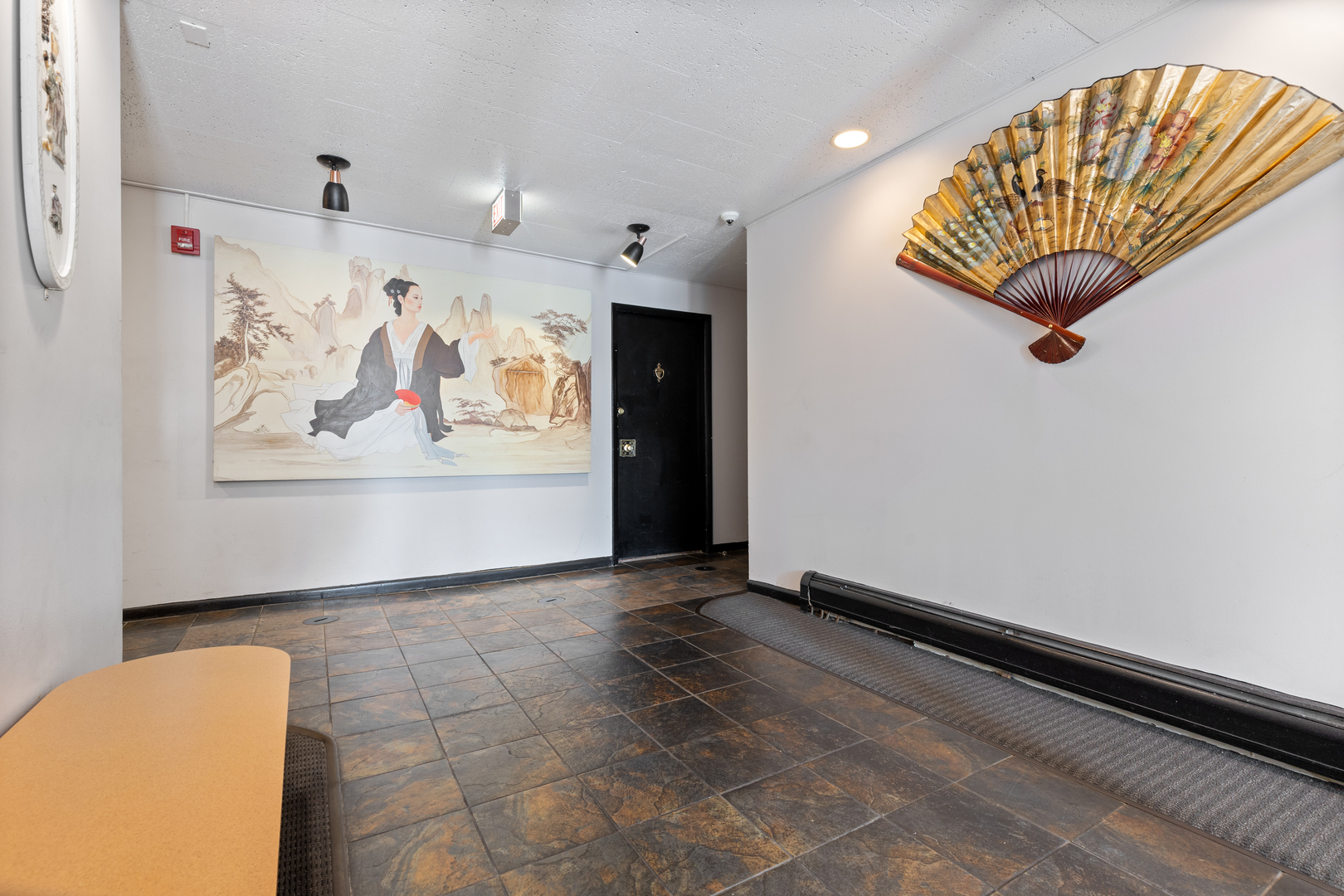 9720 S Pulaski Road 502