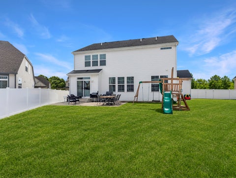 Tiny photo for 387 S Pointe Avenue, South Elgin, IL 60177 (MLS # 12783072)