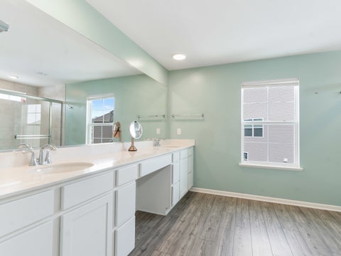 Tiny photo for 387 S Pointe Avenue, South Elgin, IL 60177 (MLS # 12783072)