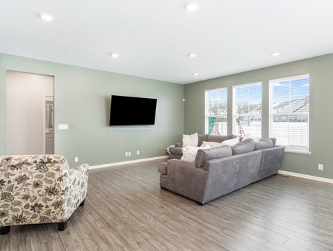 Tiny photo for 387 S Pointe Avenue, South Elgin, IL 60177 (MLS # 12783072)