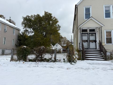 7539 S Dorchester Avenue Chicago IL 60619