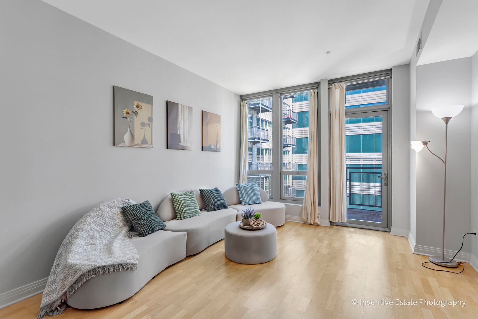 565 W Quincy Street 1512