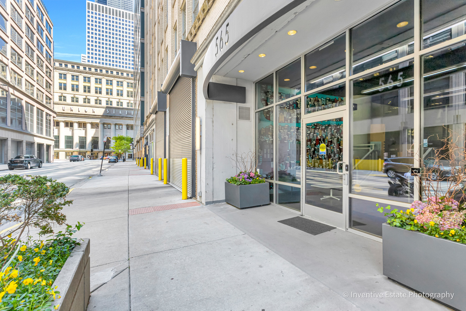 565 W Quincy Street 1512